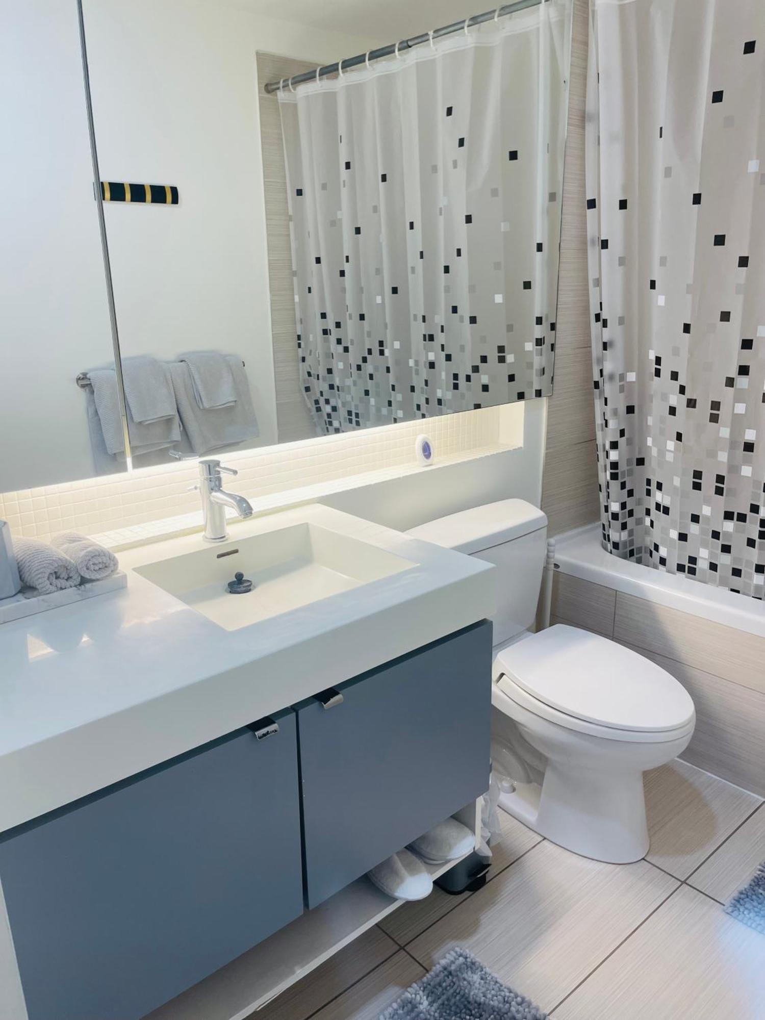 Beautiful Apartment Downtown, Mins To Rogers Arena, Stadium, Restaurants, Shops Vancouver Exterior foto